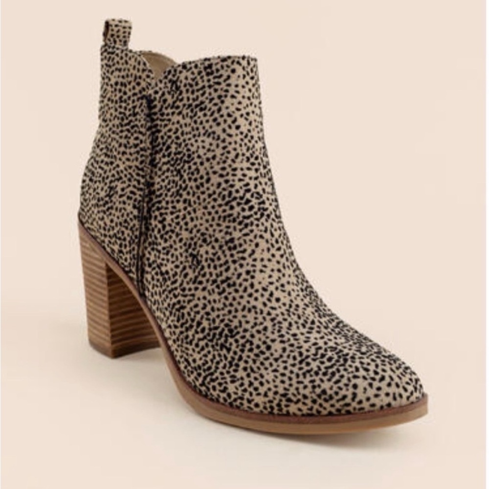 MIA Black & Tan Leopard Print Ankle Booties